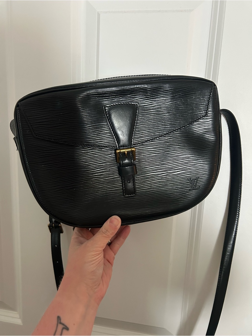 Authentic Vintage Louis Vuitton Jeune Fille Epi Crossbody